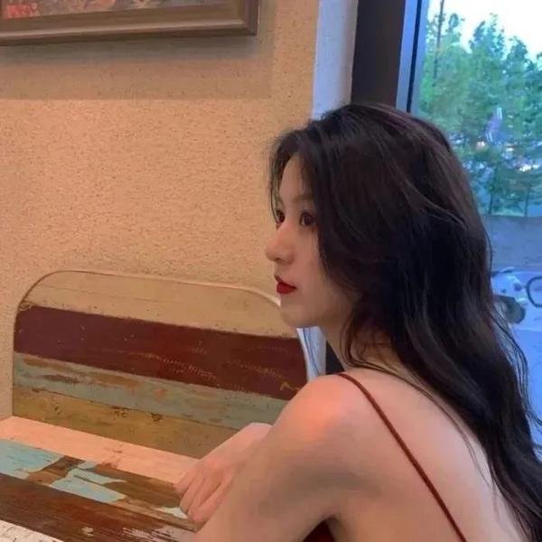 彼伯先生与美人鱼